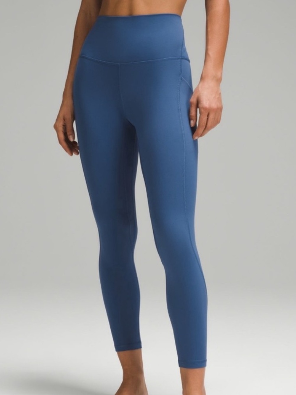 Lululemon Pitch Blue Align Leggings with pockets